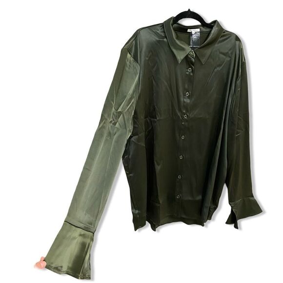 NWT Remi x Revolve Serena button up satin shirt olive green blouse Plus 2X - Picture 10 of 12